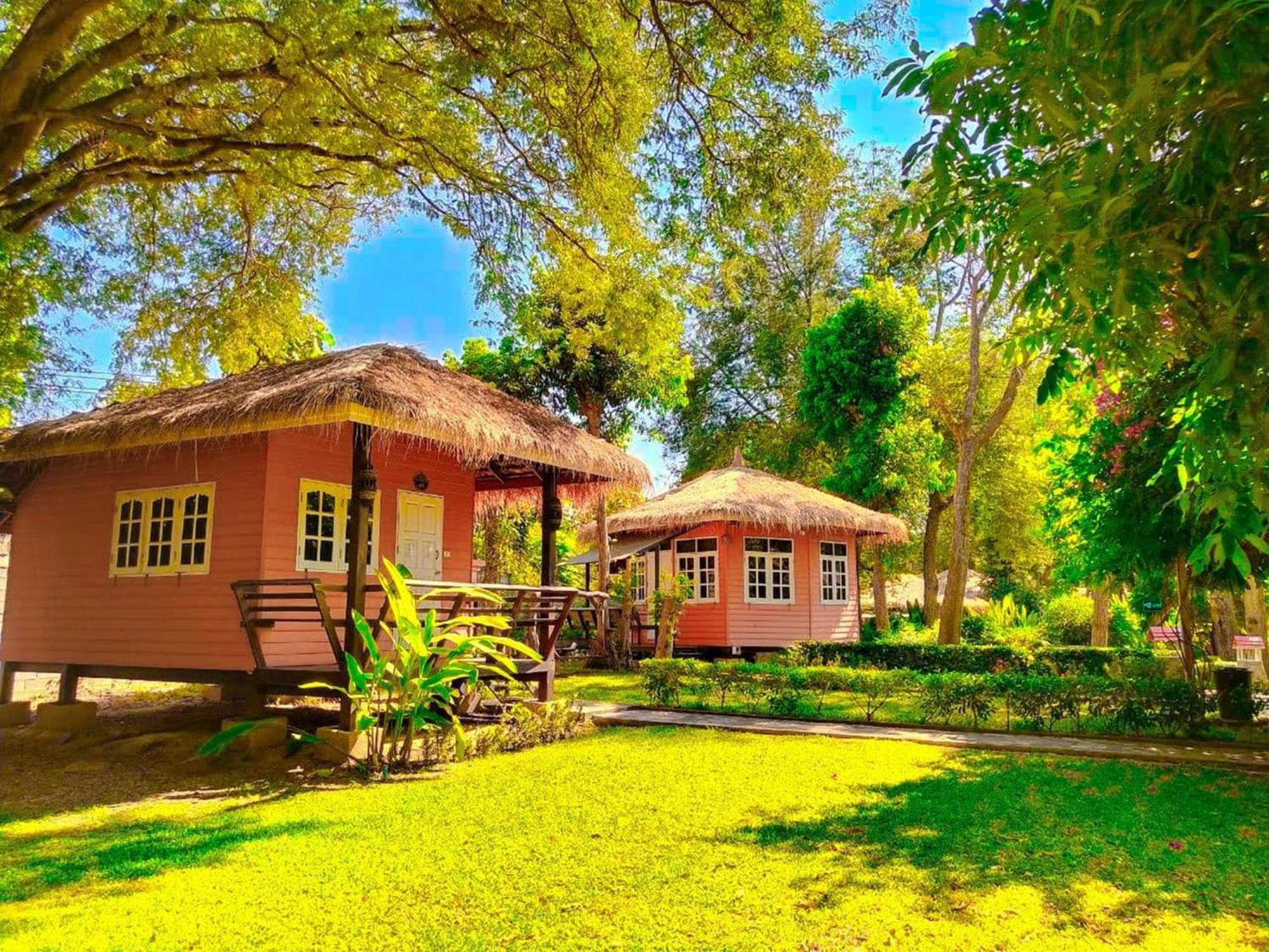 Aurora Resort Kanchanaburi Eksteriør billede