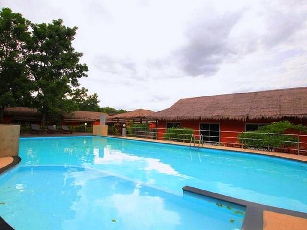 Aurora Resort Kanchanaburi Eksteriør billede