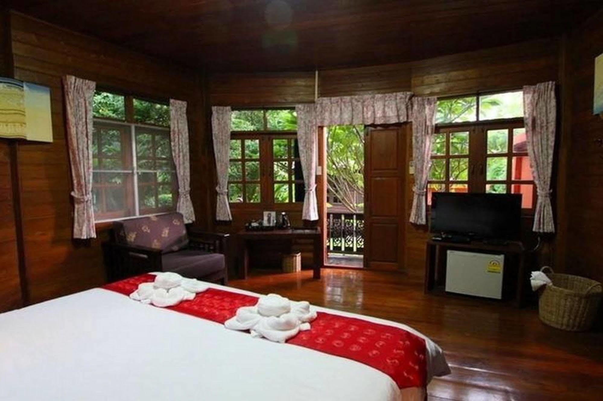 Aurora Resort Kanchanaburi Eksteriør billede