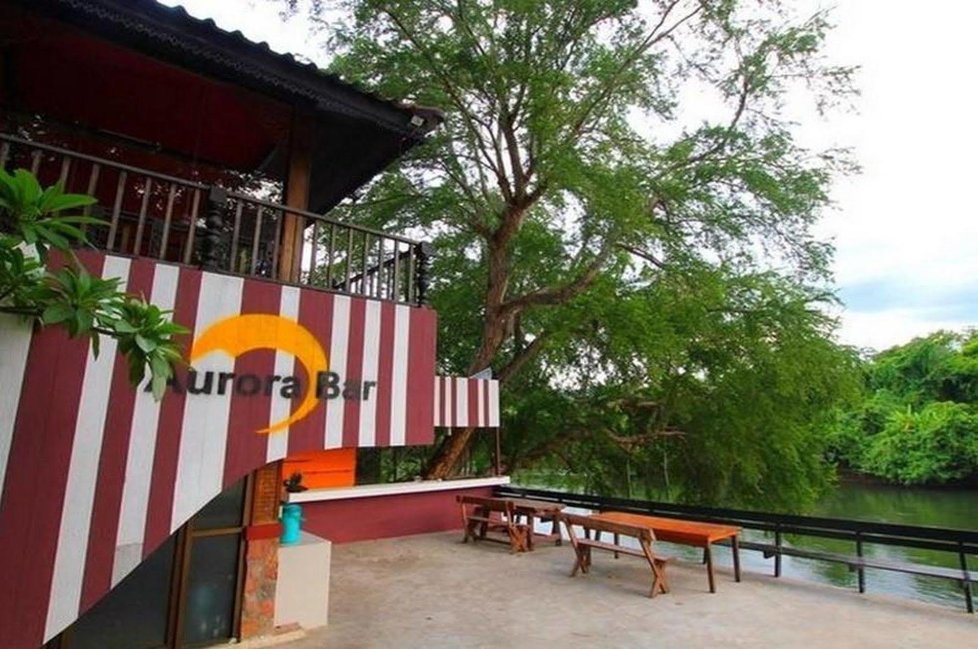 Aurora Resort Kanchanaburi Eksteriør billede